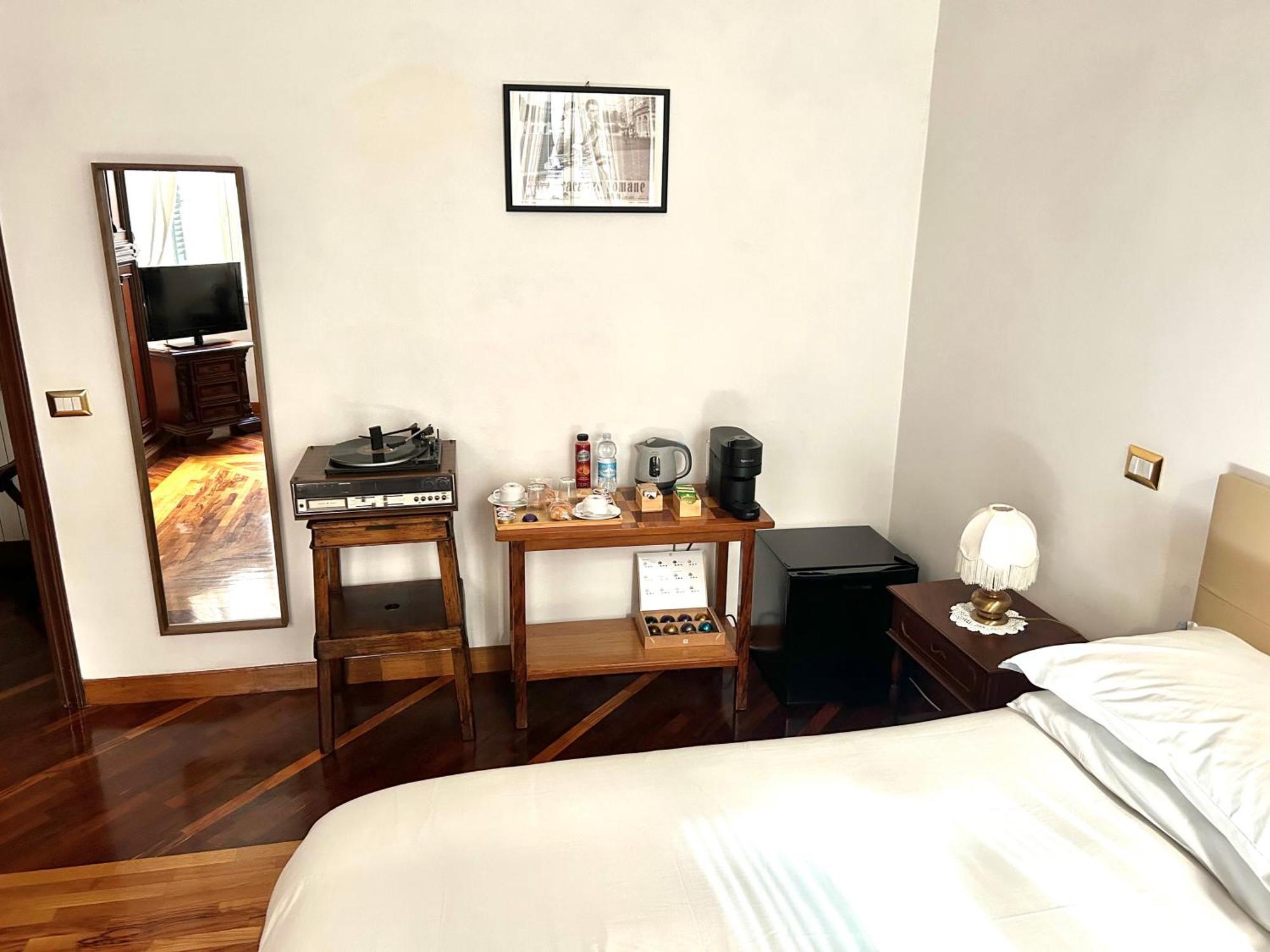 B&B Gelsomina Apartment โรม ภายนอก รูปภาพ